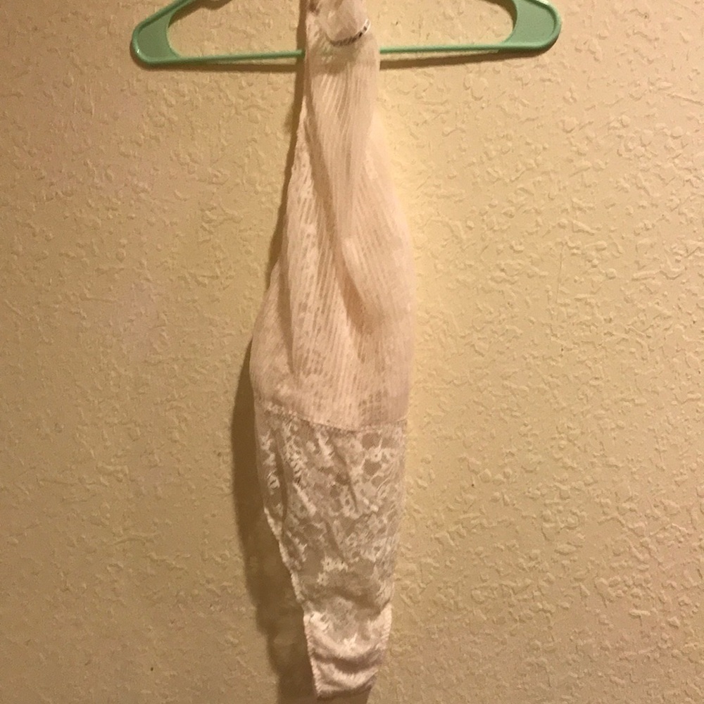 Lingerie - Picture 4 of 4
